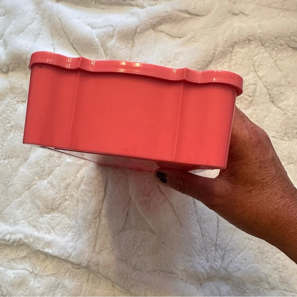 Schwarz Bros. Vintage 1950s Plastic HOT PINK Tissue Box
